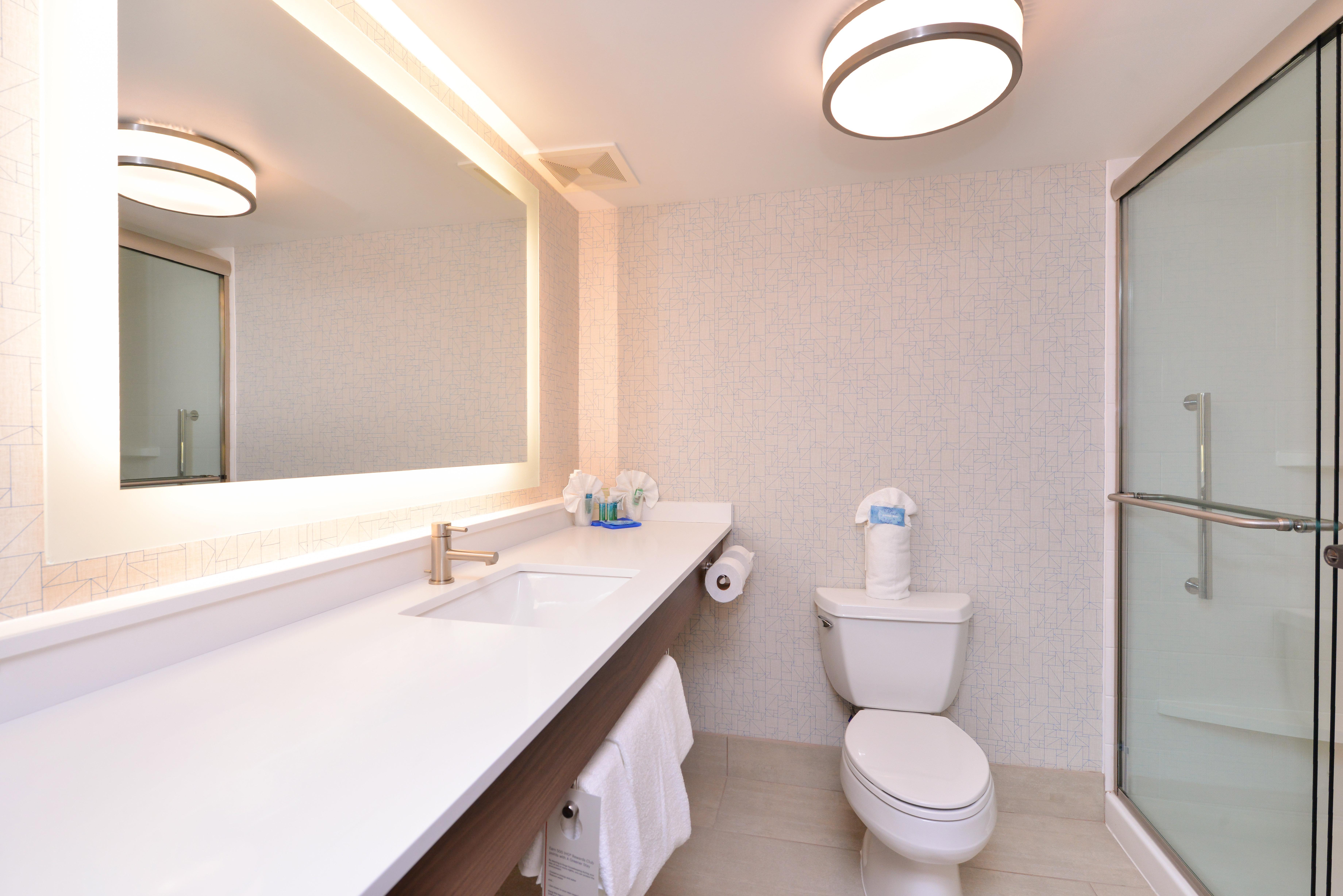 Holiday Express & Dtn-conv Ctr By Ihg 2*